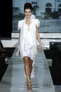 Lara - Aribelle si mana destinului,Lara与Aribelle的传奇之旅